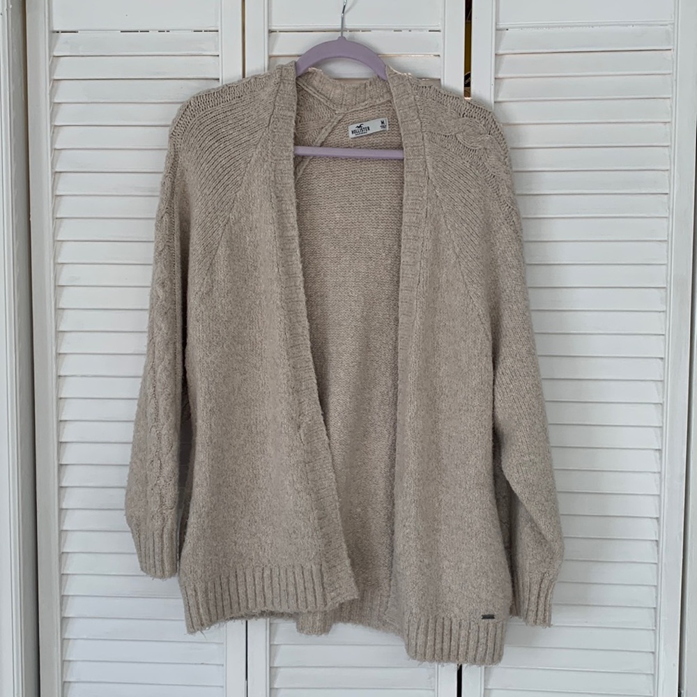 Hollister Cardigan
